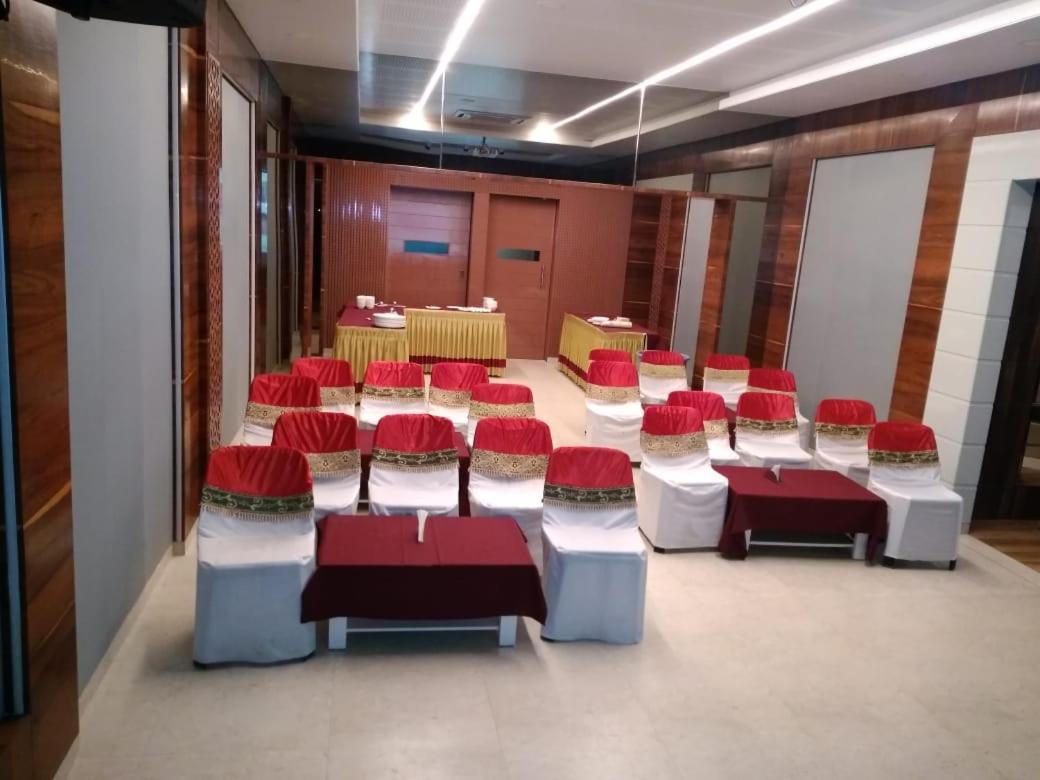 Hotel City Park, Solapur Extérieur photo