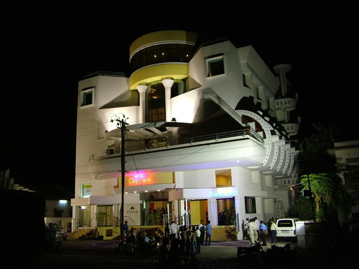 Hotel City Park, Solapur Extérieur photo