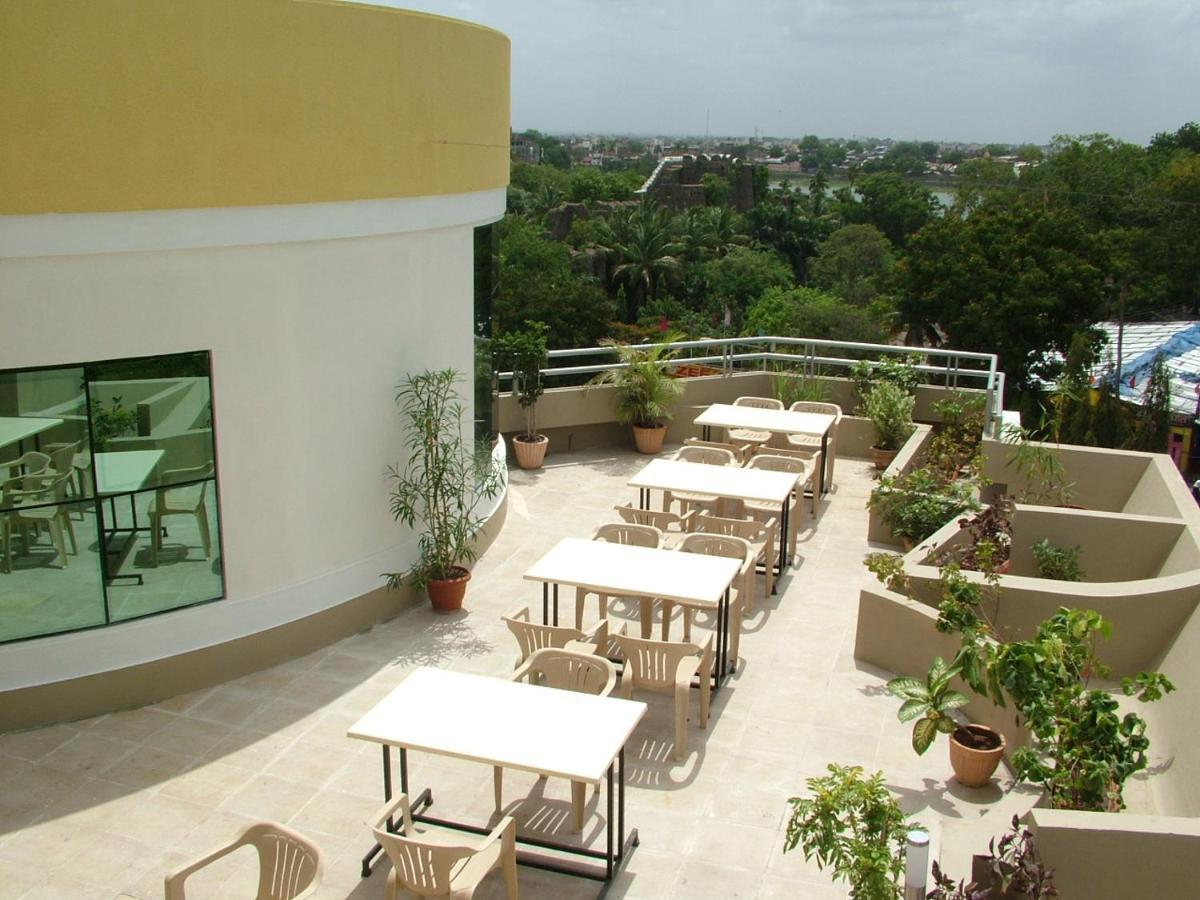 Hotel City Park, Solapur Extérieur photo